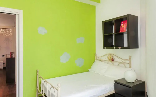 Sturla Apartment With Balcony by Wonderful Italy