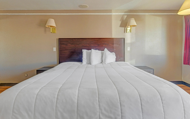 Travelers inn by OYO Wichita Falls