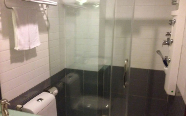 Golden Star Hotel