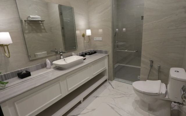 Grand Senyum Hotel