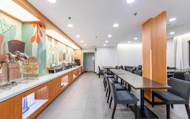 Hanting Hotel Shangnhai Xizang Bei Road Metro Station