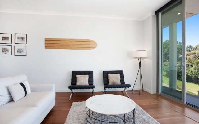 Bondi Vista Beachfront Apartment