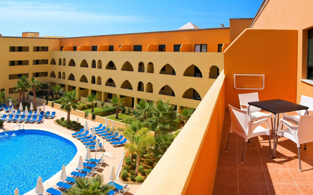 Apartamentos Playamarina