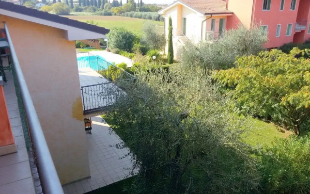 Intriguing Holiday Home in Lazise With Swimming Pool