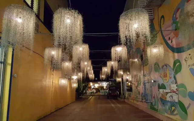 Khaolak Grand City
