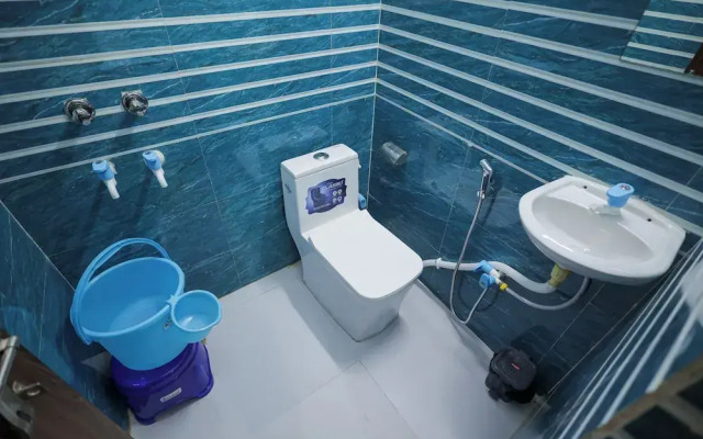 Hotel Spark Inn || Near Motherhood Hospital