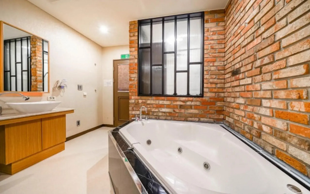 Nampo Comma Hotel