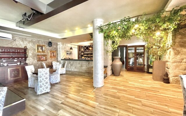Hotel Opera Jaz