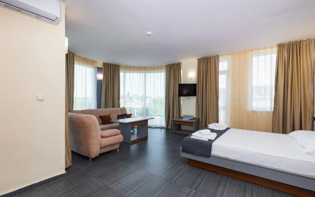 Favorit Aparthotel