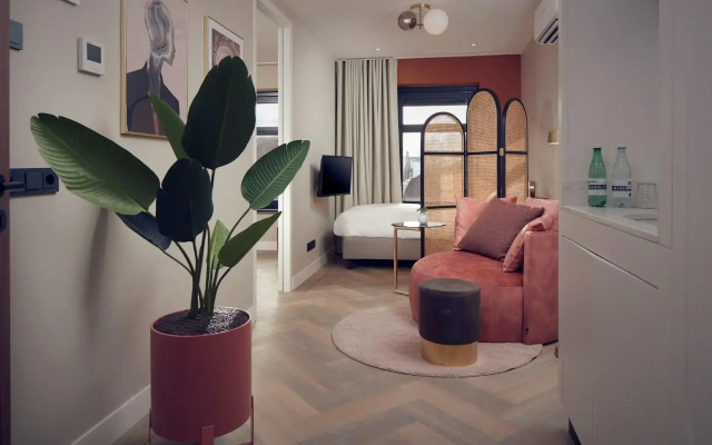 The Anthony Hotel