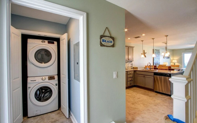 Surfside 4 By BlueSwell