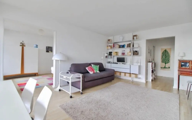 Nice 2 rooms with Patio - Effeil Tower close by