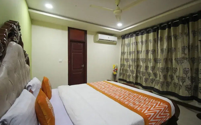 OYO 8496 Hotel SK Regency