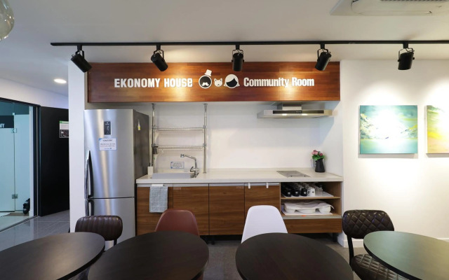 Ekonomy Haeundae Guesthouse