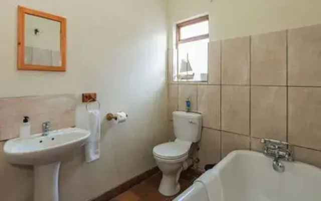 Whale Coast Lodge