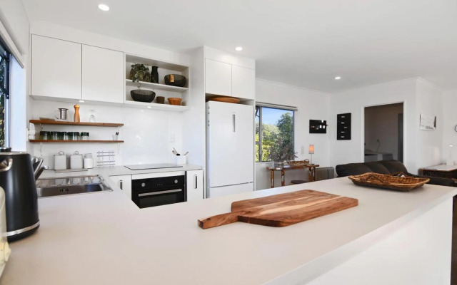 Hilltop Heaven - Kaiteriteri Holiday Home