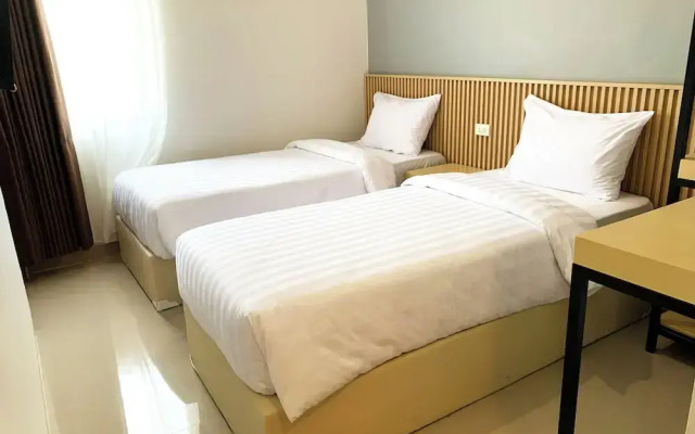 Upcity Hotel By Sajiwa