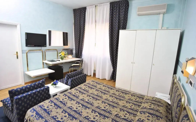 Hotel Massimo dAzeglio