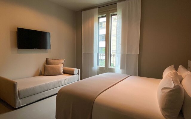 Uma Suites Pau Claris