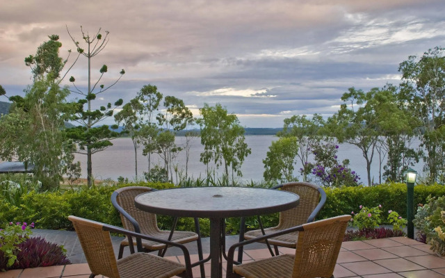Tinaroo Lake Resort