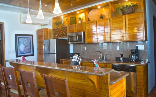 Casas de la Caye Villas