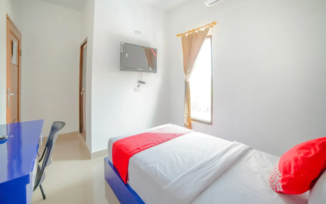 Super OYO 90457 Anara Residence & Guest House