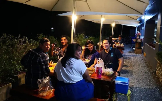 Ban Kaeng Resort