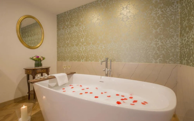 Palazzo Monga Boutique Guesthouse