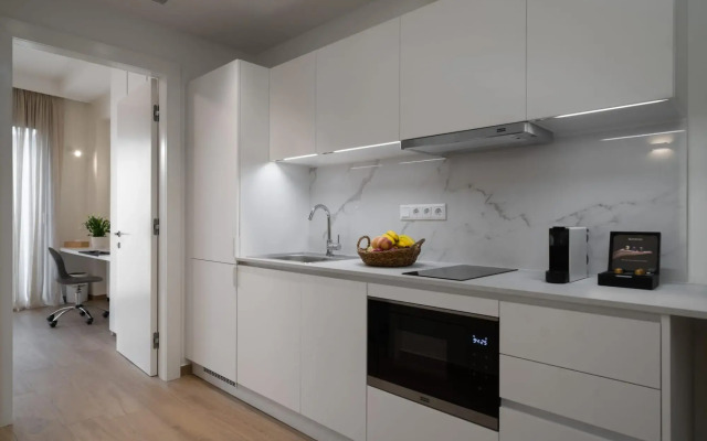 One Bedroom Apartment with Private Garden