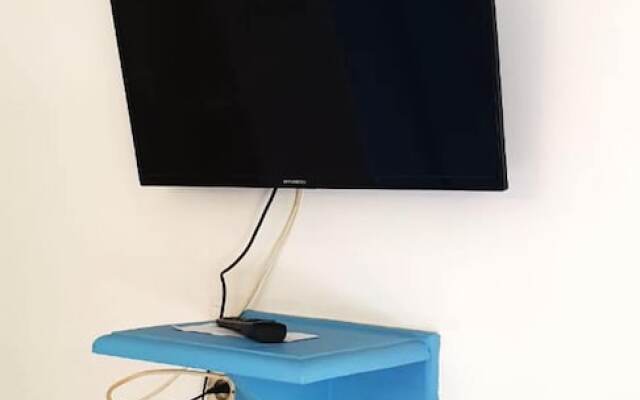 Studio in Saint-pierre, With Enclosed Garden and Wifi