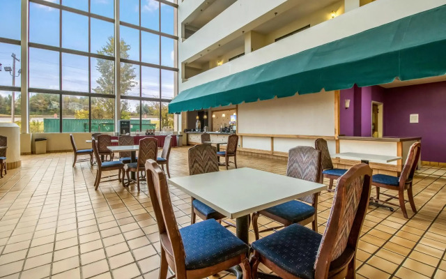 Clarion Hotel Jackson Northwest