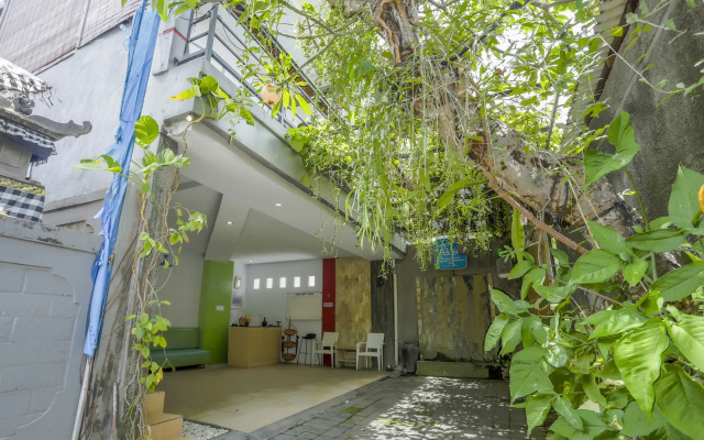 OYO 3852 Valomia Guest House