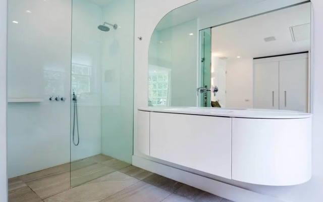 Luxury near Richmond Park
