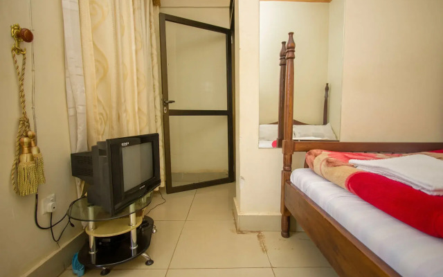 Platinum Royal Hotel