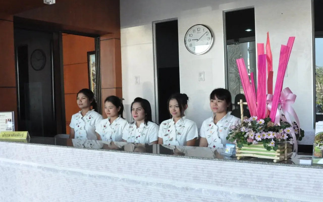 Queen Palace Hotel