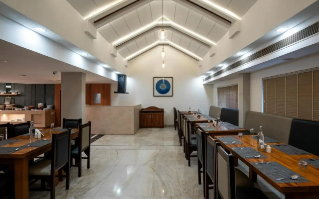 Royal Regency Lifotel by Crossway