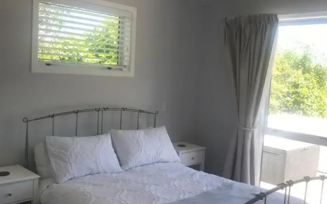 Eastside House + Separate Contained Sleepout