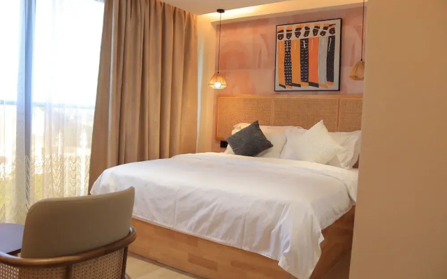Arova Hotel