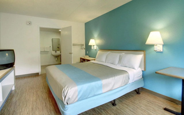 Motel 6 Cedar Rapids, IA