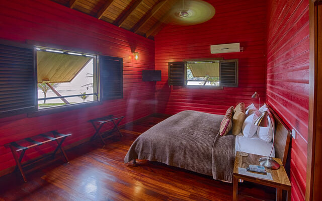 Pagua Bay House Oceanfront Cabanas