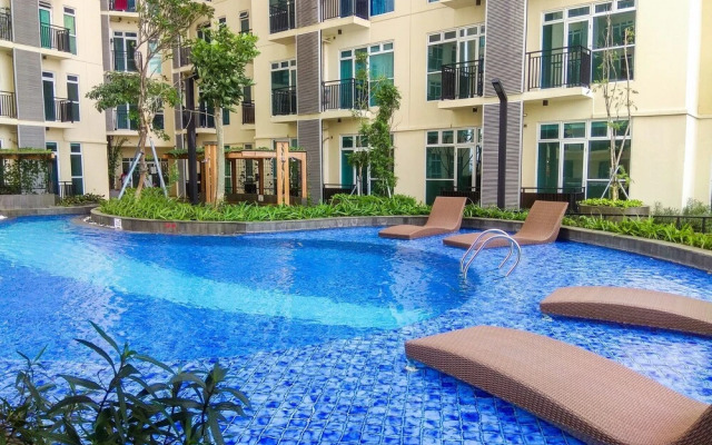 Relax Studio Apartment at Puri Orchard