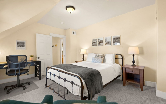 118 Whitcomb Unit B upper