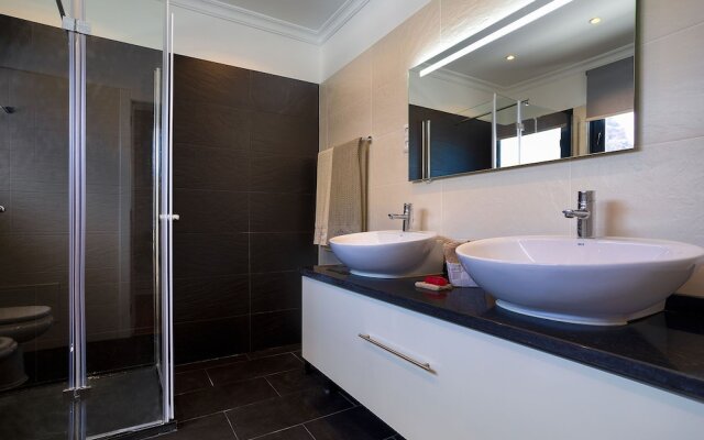 Casa Costa do Sol by MHM