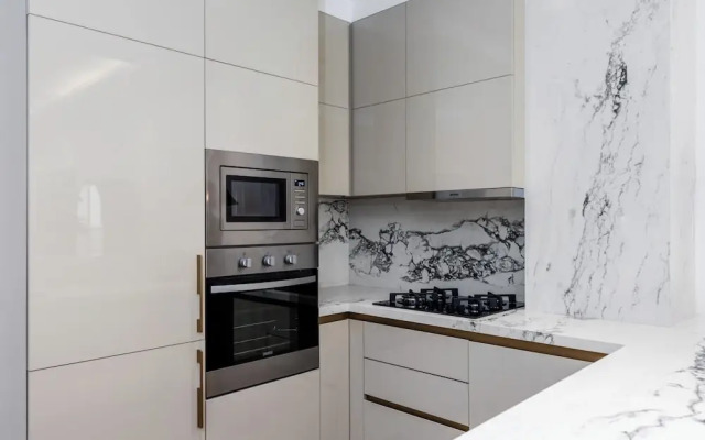 Waves - Premium Seaside Retreat With Private Beach