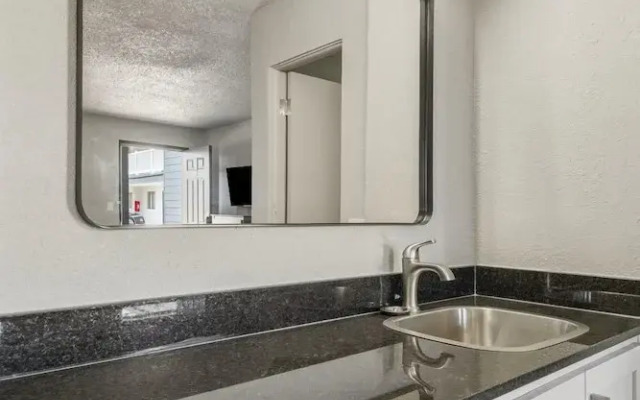 LTA Suites Brookside