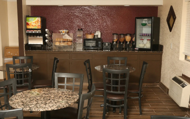 Red Roof Inn Ardmore