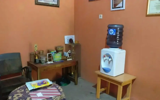 Klakat Bambu Homestay - Hostel