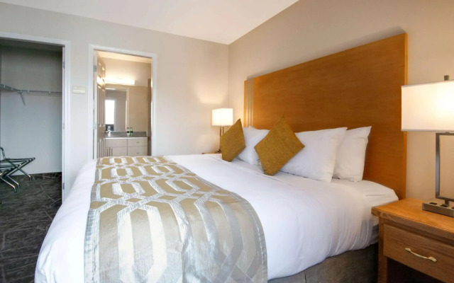Coast Osoyoos Beach Hotel