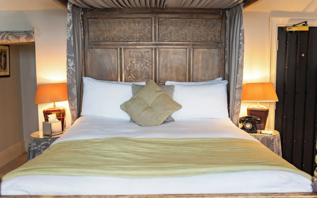 Red Lion Hotel, Hillingdon