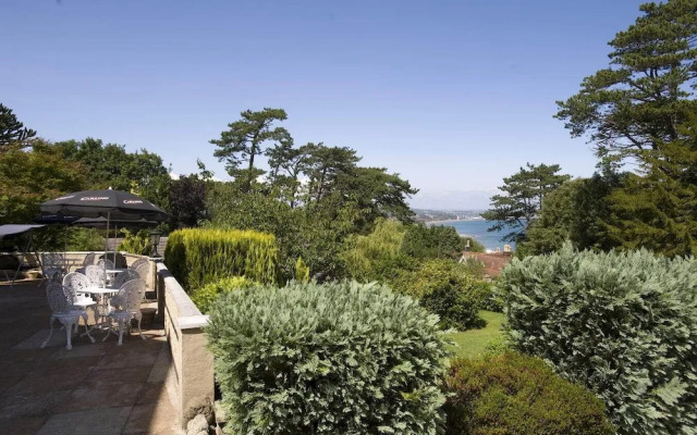 Bourne Hall Country Hotel